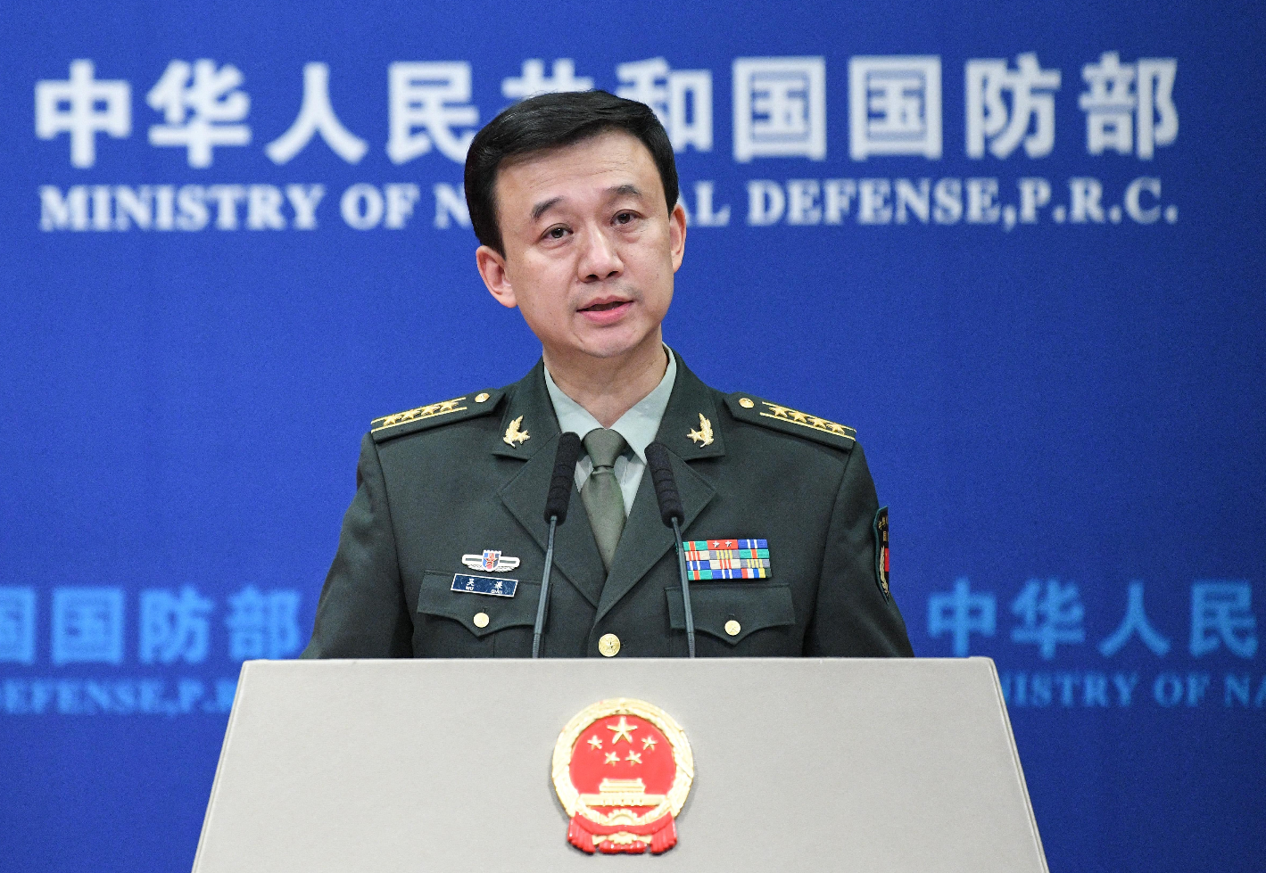 国防部新闻发言人吴谦就澳方炒作中方舰艇编队演训活动答记者问