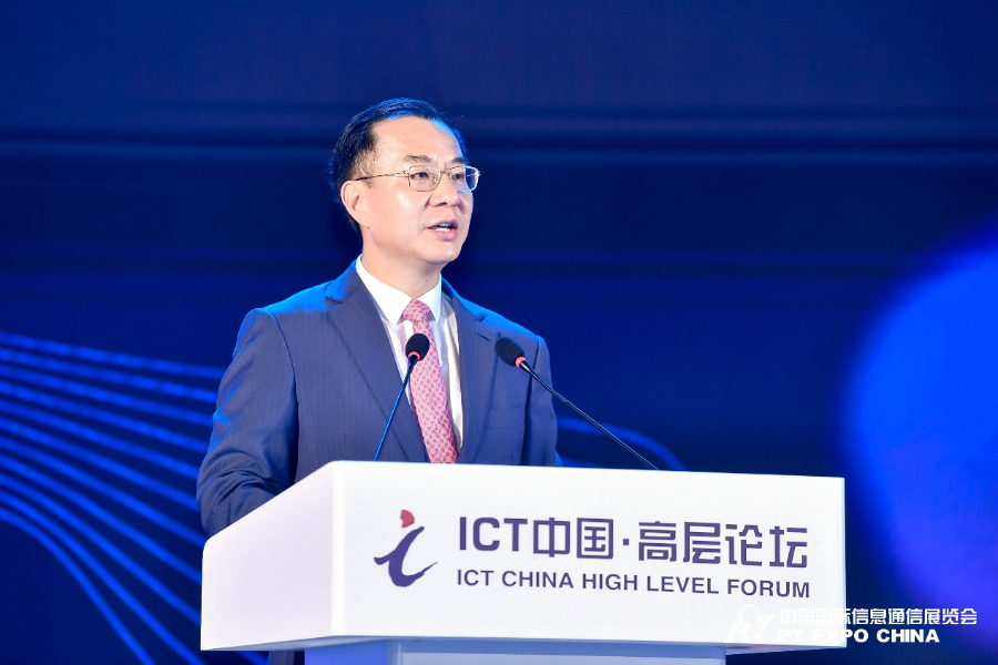 微核芯CEO郇丹丹：中国芯片的“翻身仗”是一场政策、技术、市场的合力突围