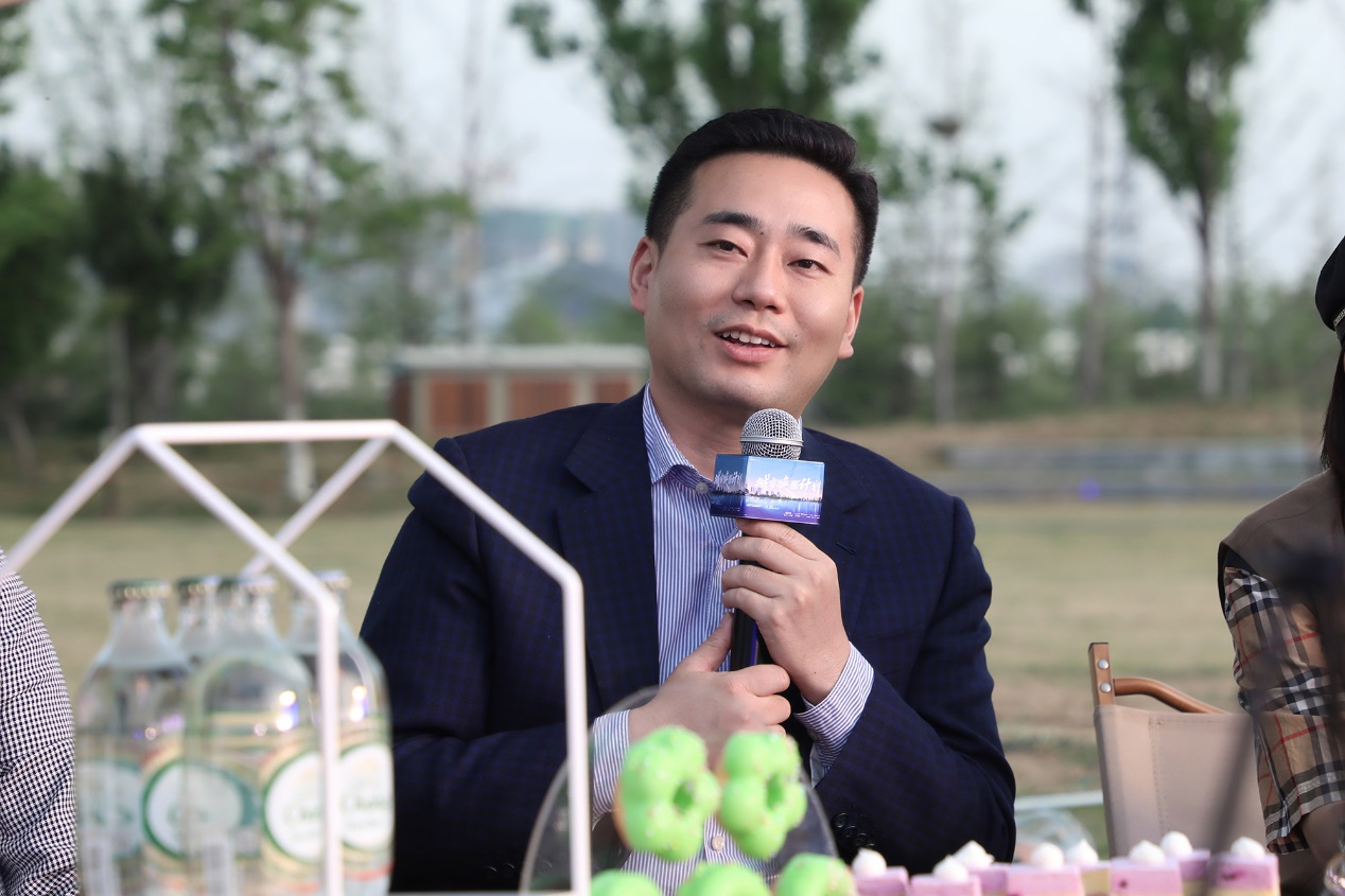 旭辉召开境外债权人会议：未来将聚焦三大核心业务
