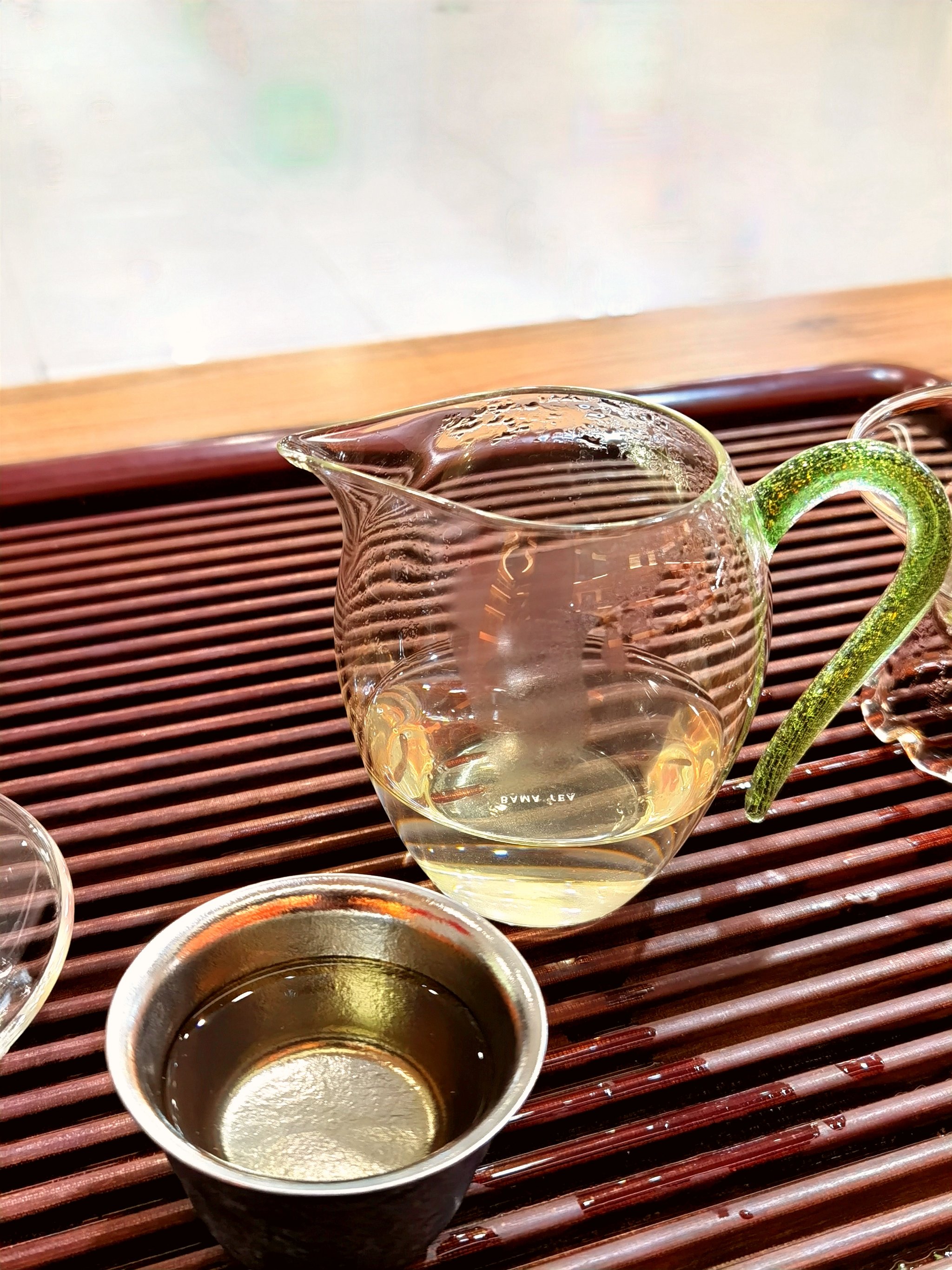 绿茶集团上市第二个交易日早盘上涨超4% 一场“慢生意”与“快市场”的碰撞