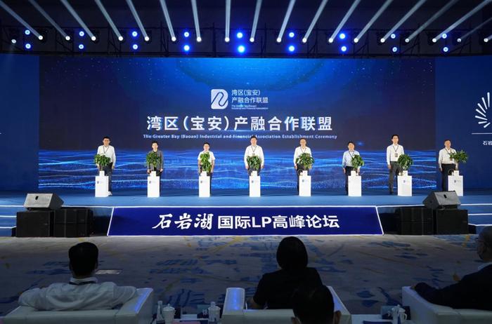 强化产融协同能力 中联重科拟收购北京租赁81%股权